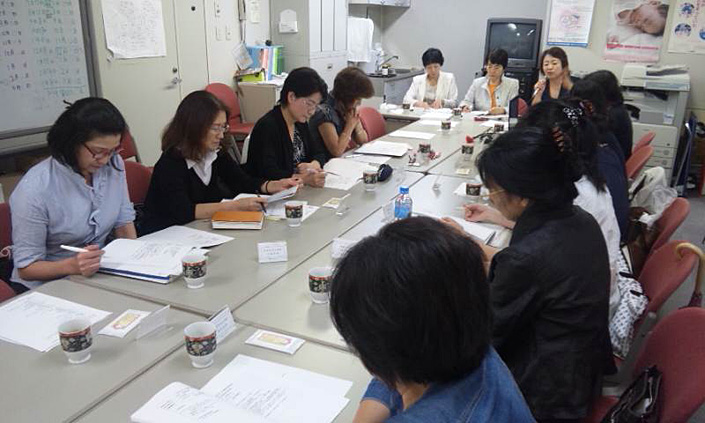 平成23年度理事会の様子